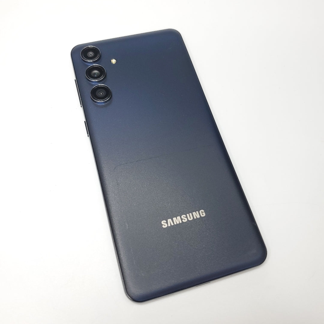 CELULAR SAMSUNG GALAXY M55 SM-M556B (2024) 128 GB 8 GB RAM (SEMINUEVO)