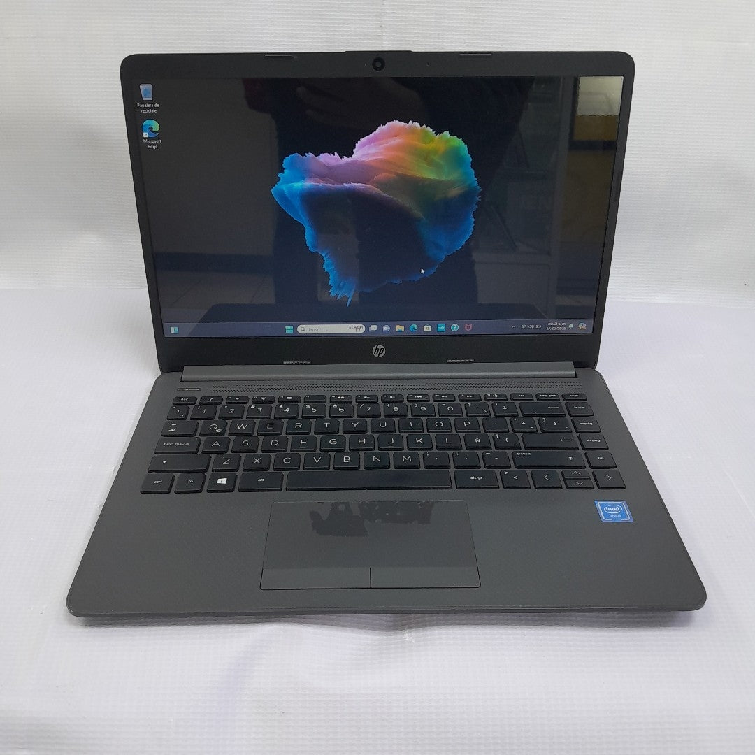 LAPTOP HP 14-CF2542LA (2022) 256 GB SSD 8 GB RAM (SEMINUEVO)