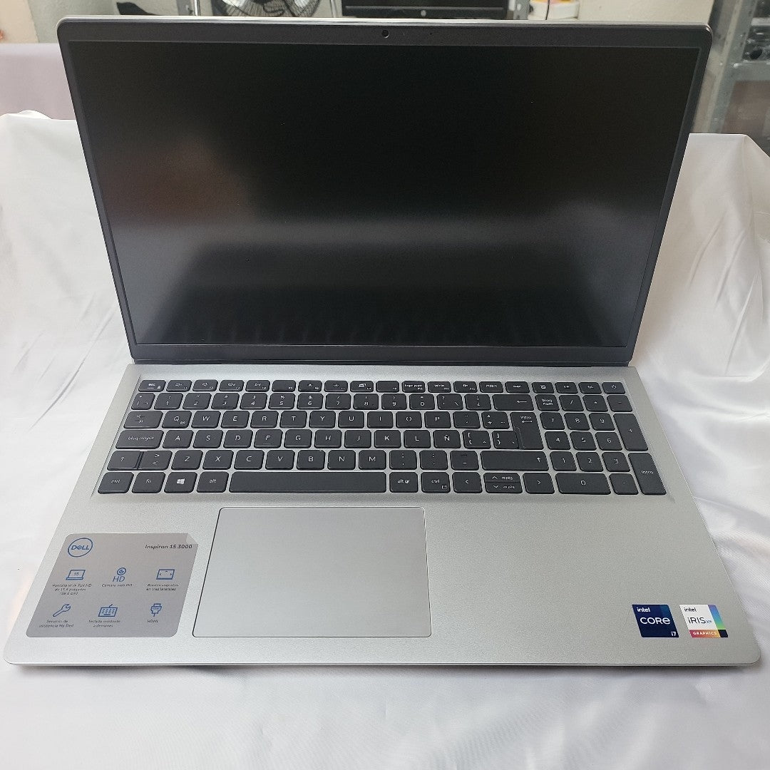 LAPTOP DELL INSPIRON 15 3511 (2023) 512 GB SSD 16 GB RAM (SEMINUEVO)