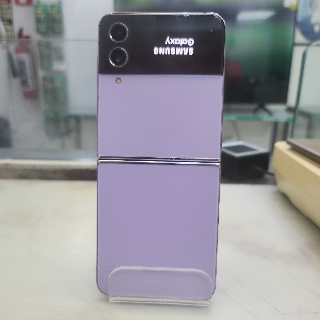 CELULAR SAMSUNG GALAXY Z FLIP4 SM-F721B 256 GB 8 GB RAM (SEMINUEVO)