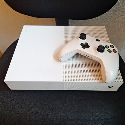 CONSOLA DE VIDEOJUEGO MICROSOFT XBOX ONE S 1 TB (SEMINUEVO)