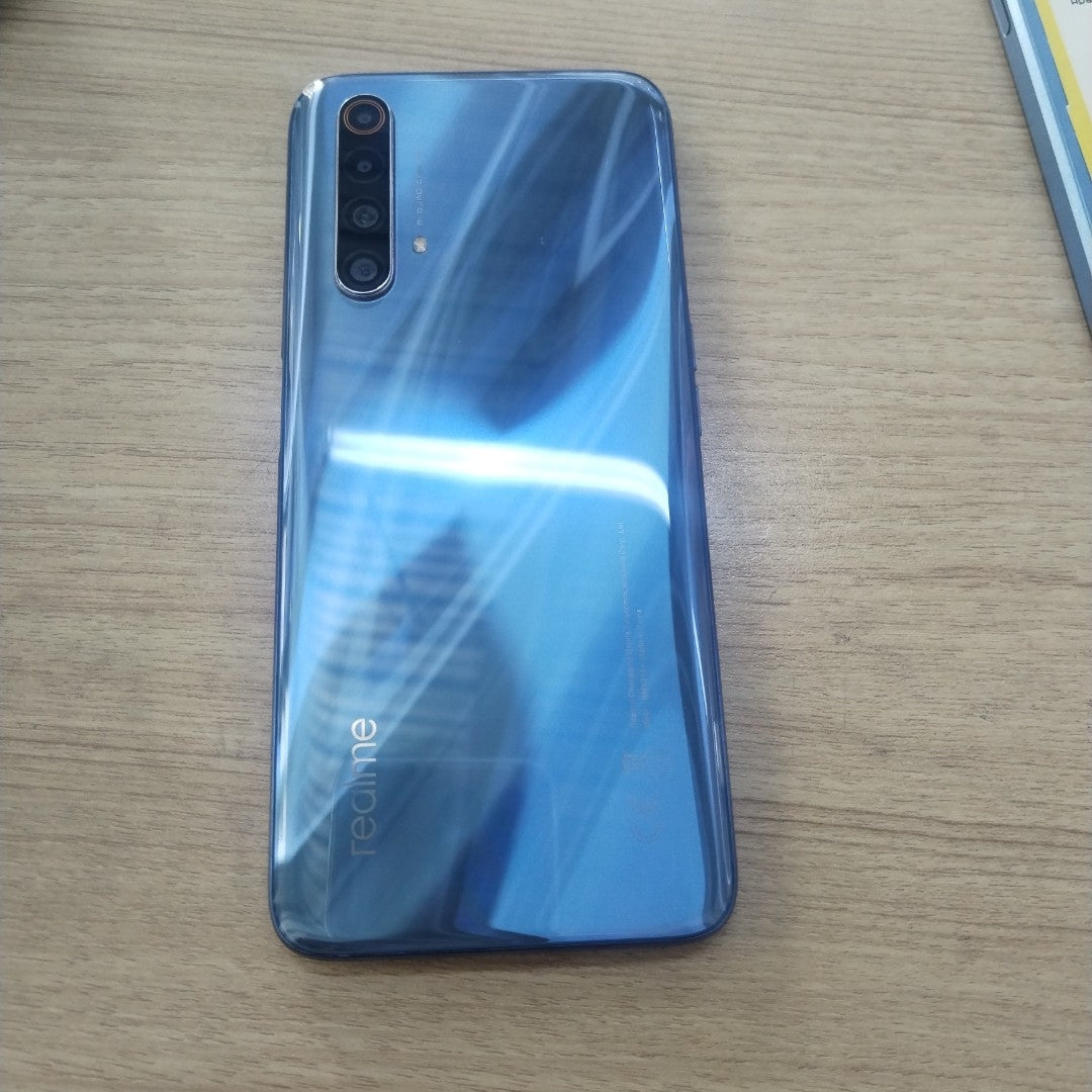 CELULAR REALME X50 5G RMX2144 128 GB 6 GB RAM (SEMINUEVO)