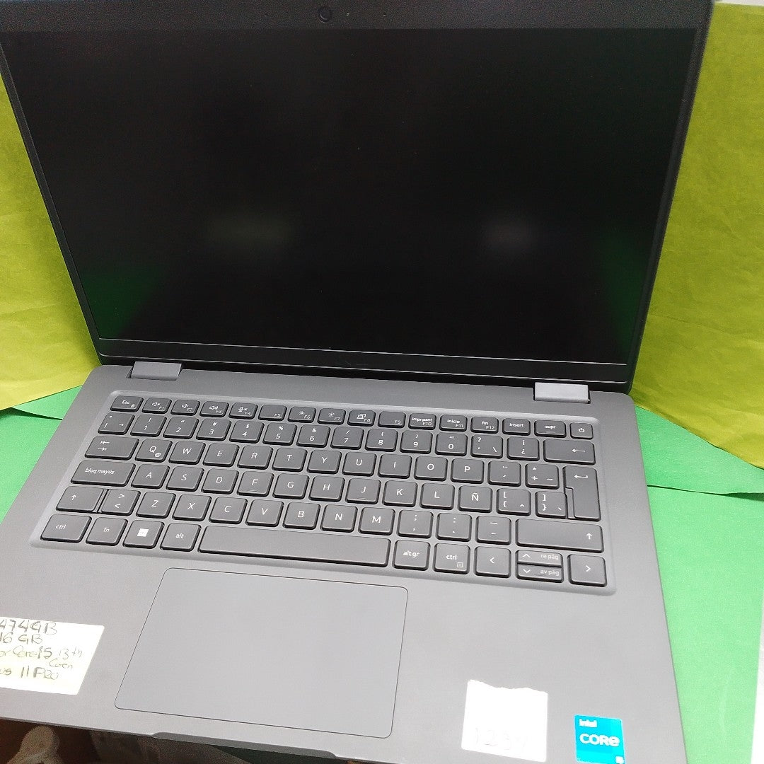 LAPTOP DELL LATITUDE 3440 [2023] 512 GB SSD 16 GB RAM (SEMINUEVO)