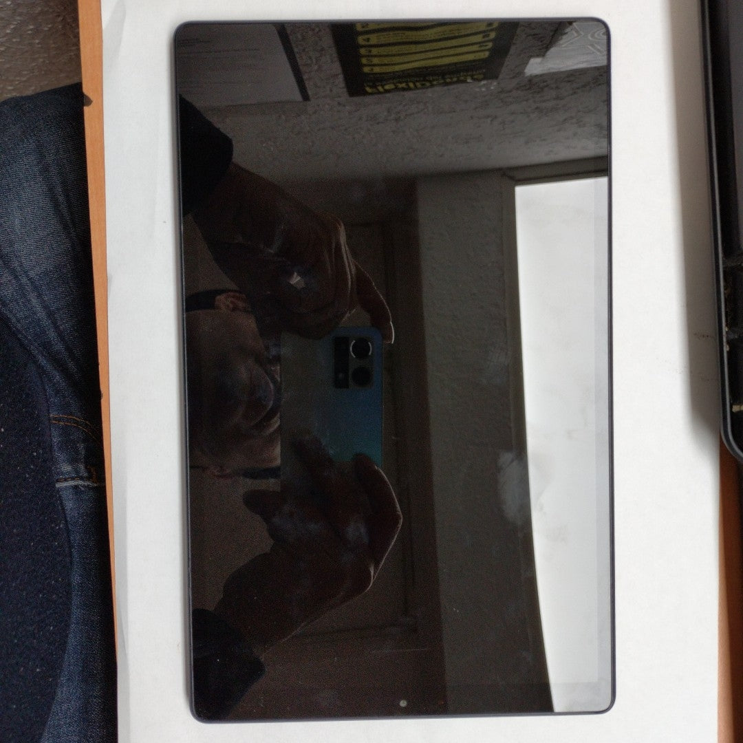 TABLETA LENOVO TAB M10 HD 2 TB-X306X 64 GB 4 GB RAM (SEMINUEVO)