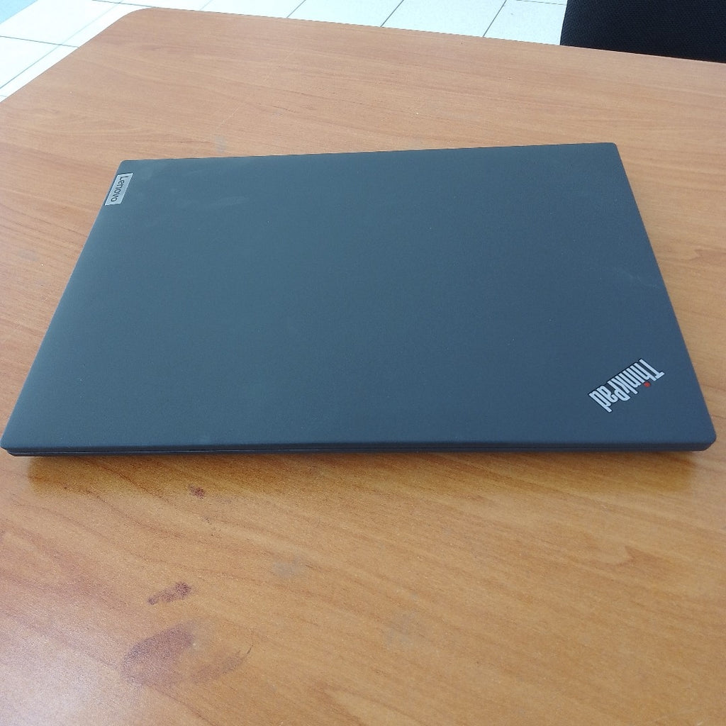 LAPTOP LENOVO THINKPAD T14 GEN 4 (2024) 512 GB SSD 16 GB RAM (SEMINUEVO)