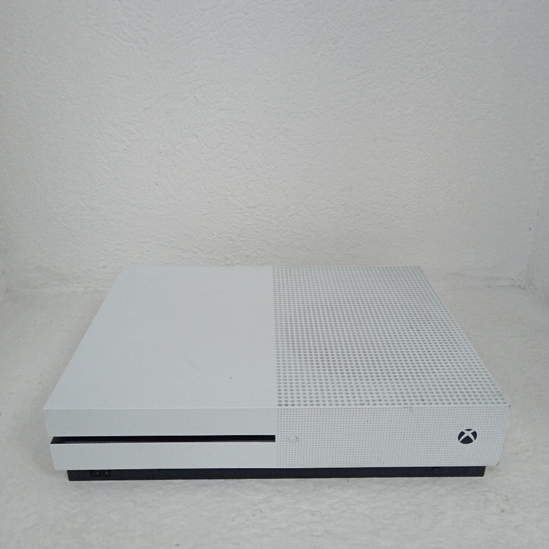 CONSOLA DE VIDEOJUEGO MICROSOFT XBOX ONE S 1 TB (SEMINUEVO)