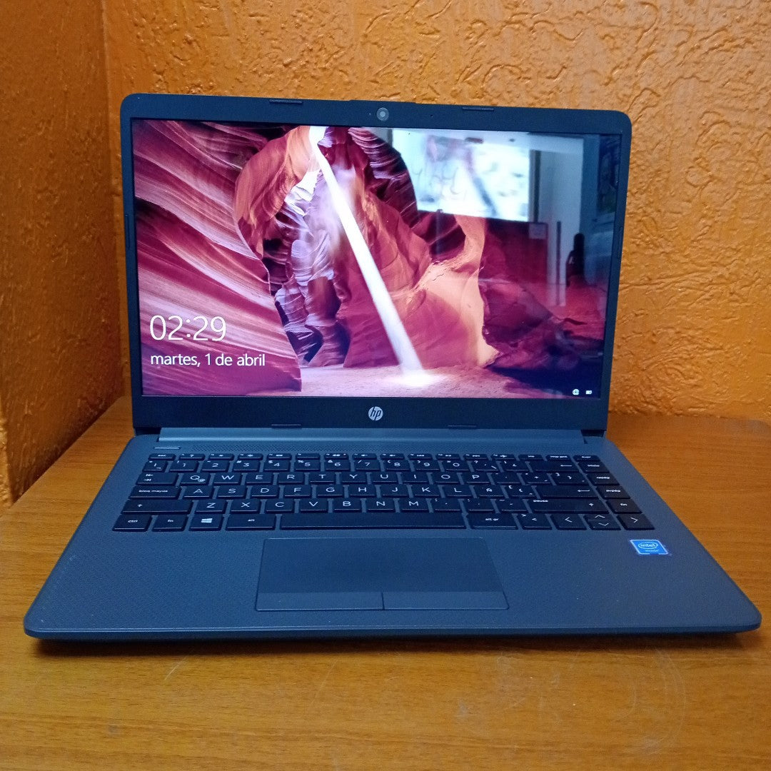 LAPTOP HP 14-CF2505LA (2022) 128 GB SSD 4 GB RAM (SEMINUEVO)
