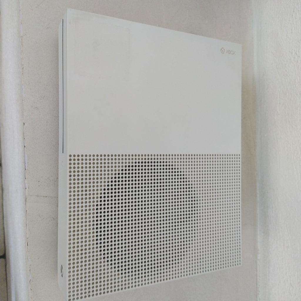 CONSOLA DE VIDEOJUEGO MICROSOFT XBOX ONE S 500 GB  (SEMINUEVO)