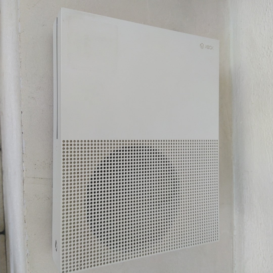 CONSOLA DE VIDEOJUEGO MICROSOFT XBOX ONE S 500 GB  (SEMINUEVO)
