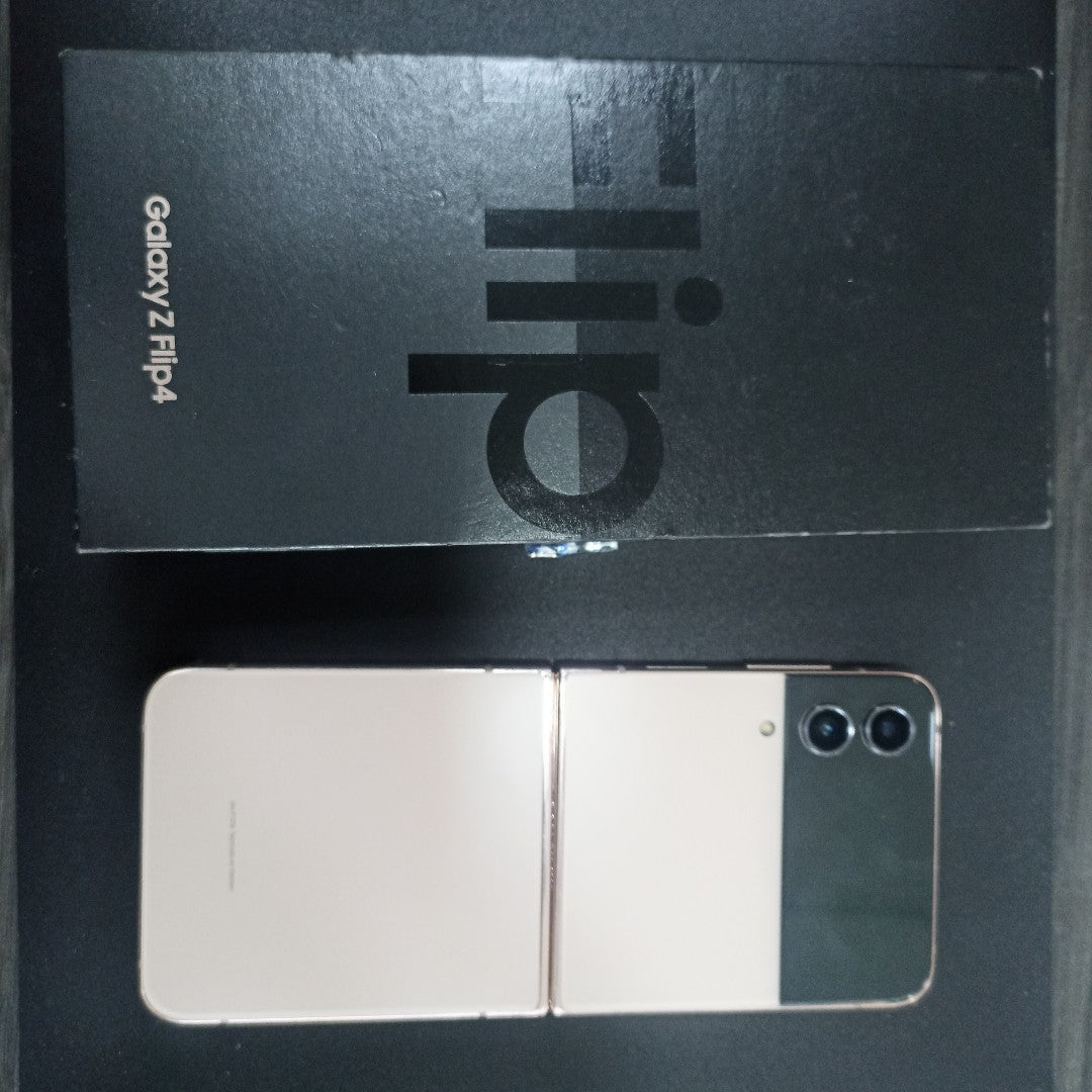 CELULAR SAMSUNG GALAXY Z FLIP4 SM-F721B 256 GB 8 GB RAM (SEMINUEVO)