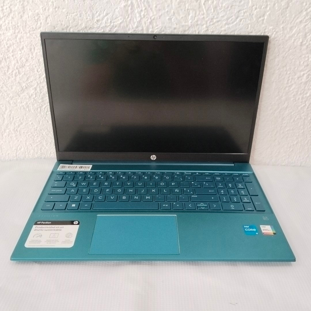 LAPTOP HP PAVILION 15-EG0510LA (2023) 512 GB SSD 12 GB RAM (SEMINUEVO)