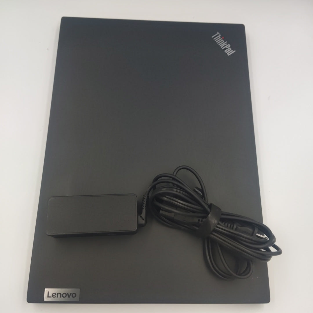 LAPTOP LENOVO THINKPAD T16 GEN 1 (2024) 1 TB SSD 16 GB RAM (SEMINUEVO)