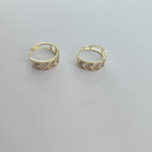 HUGGIES ORO 14K 2.5 (NUEVO)