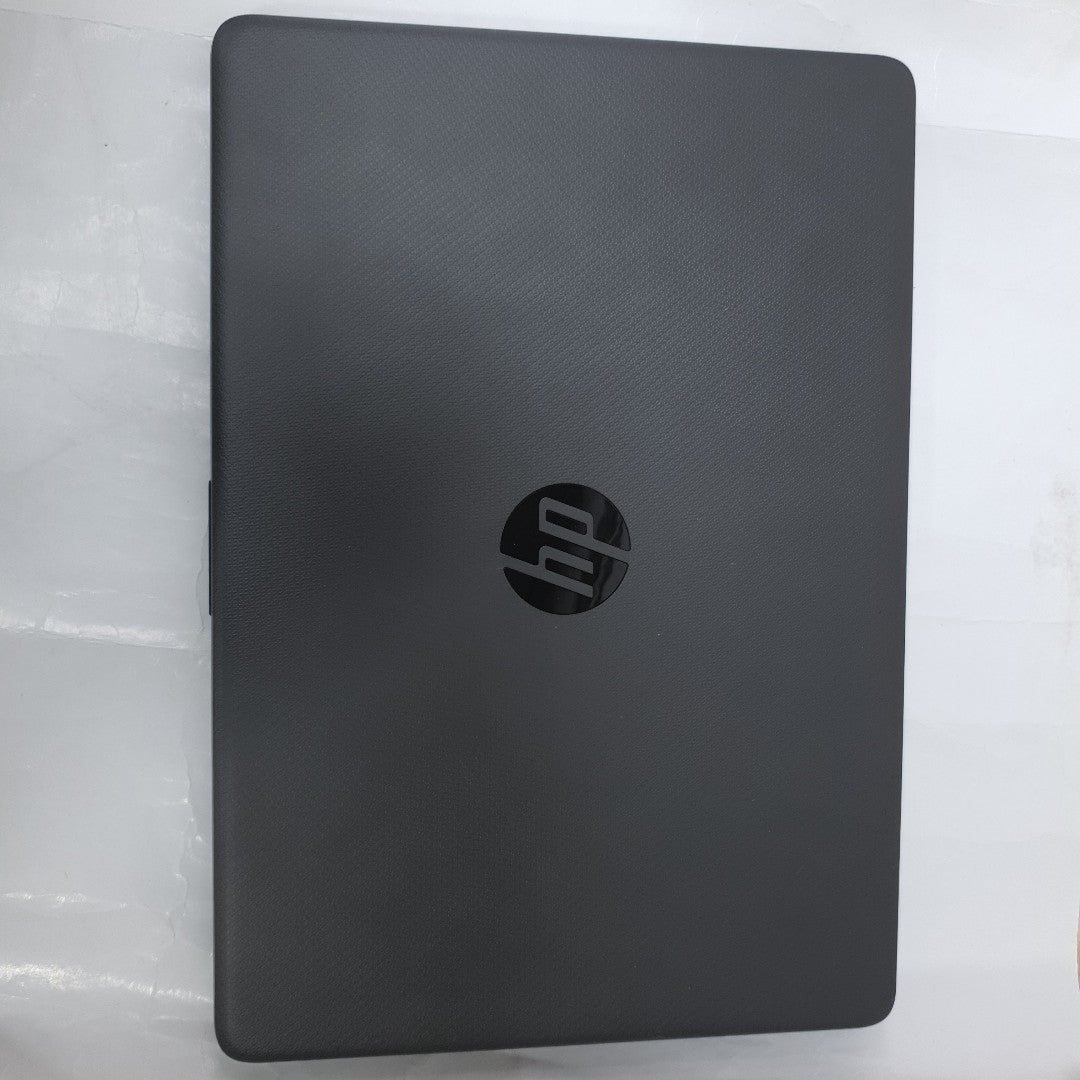 LAPTOP HP 240 G9 (2024) 512 GB SSD 8 GB RAM (SEMINUEVO)