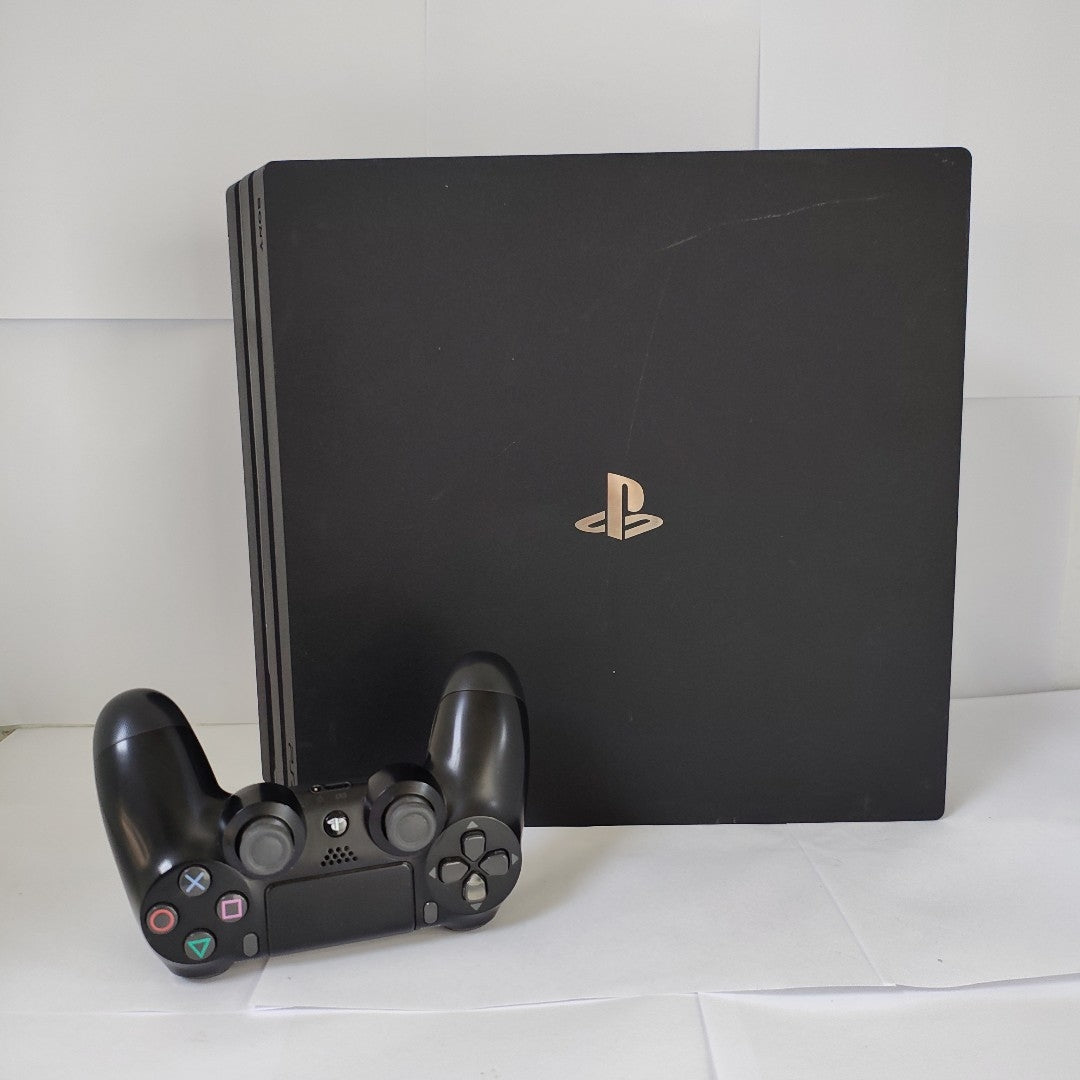 CONSOLA DE VIDEOJUEGO SONY PS4 PRO 1 TB (SEMINUEVO)