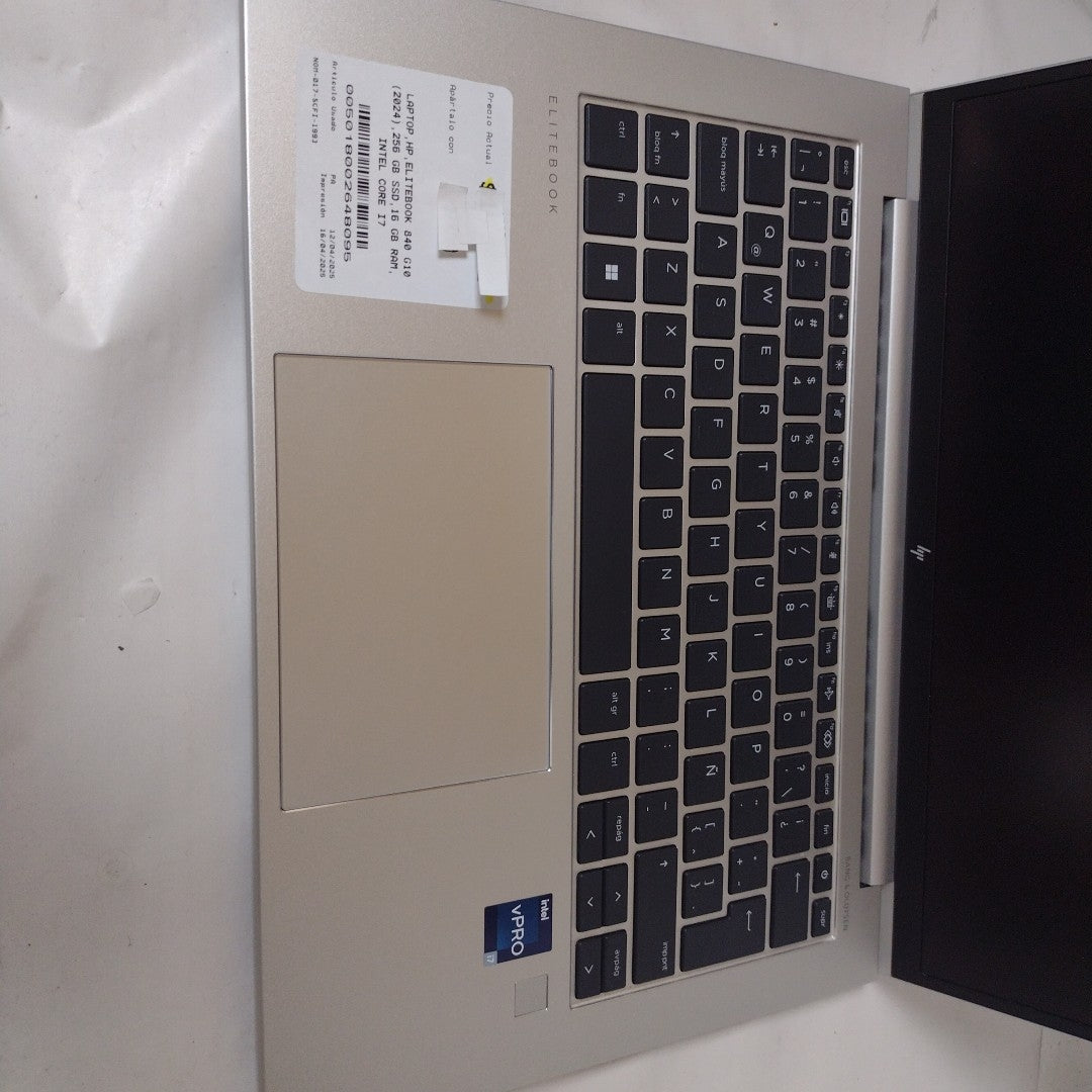 LAPTOP HP ELITEBOOK 840 G10 (2024) 256 GB SSD 16 GB RAM (SEMINUEVO)