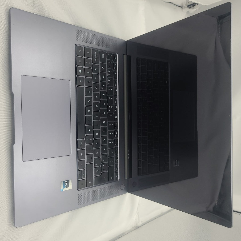 LAPTOP HUAWEI MATEBOOK 16S CREF-X (2023) 1 TB SSD 16 GB RAM (SEMINUEVO)