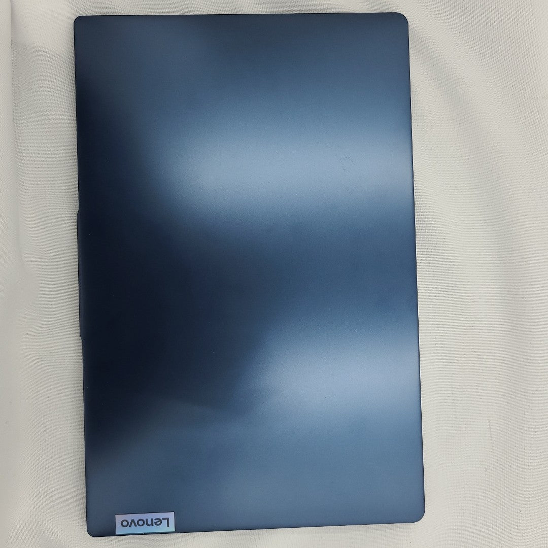 LAPTOP LENOVO IDEAPAD SLIM 3 15IRU8 (2023) 512 GB SSD 8 GB RAM (SEMINUEVO)