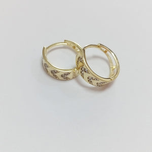 HUGGIES ORO 14K 2.5 (NUEVO)