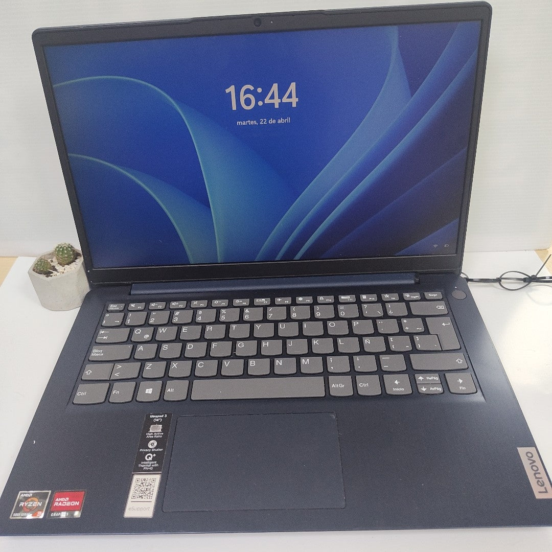 LAPTOP LENOVO IDEAPAD 3 14ALC6 (2022) 512 GB SSD 8 GB RAM (SEMINUEVO)