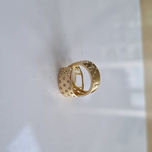 HUGGIES ORO 14K 2.7 (NUEVO)