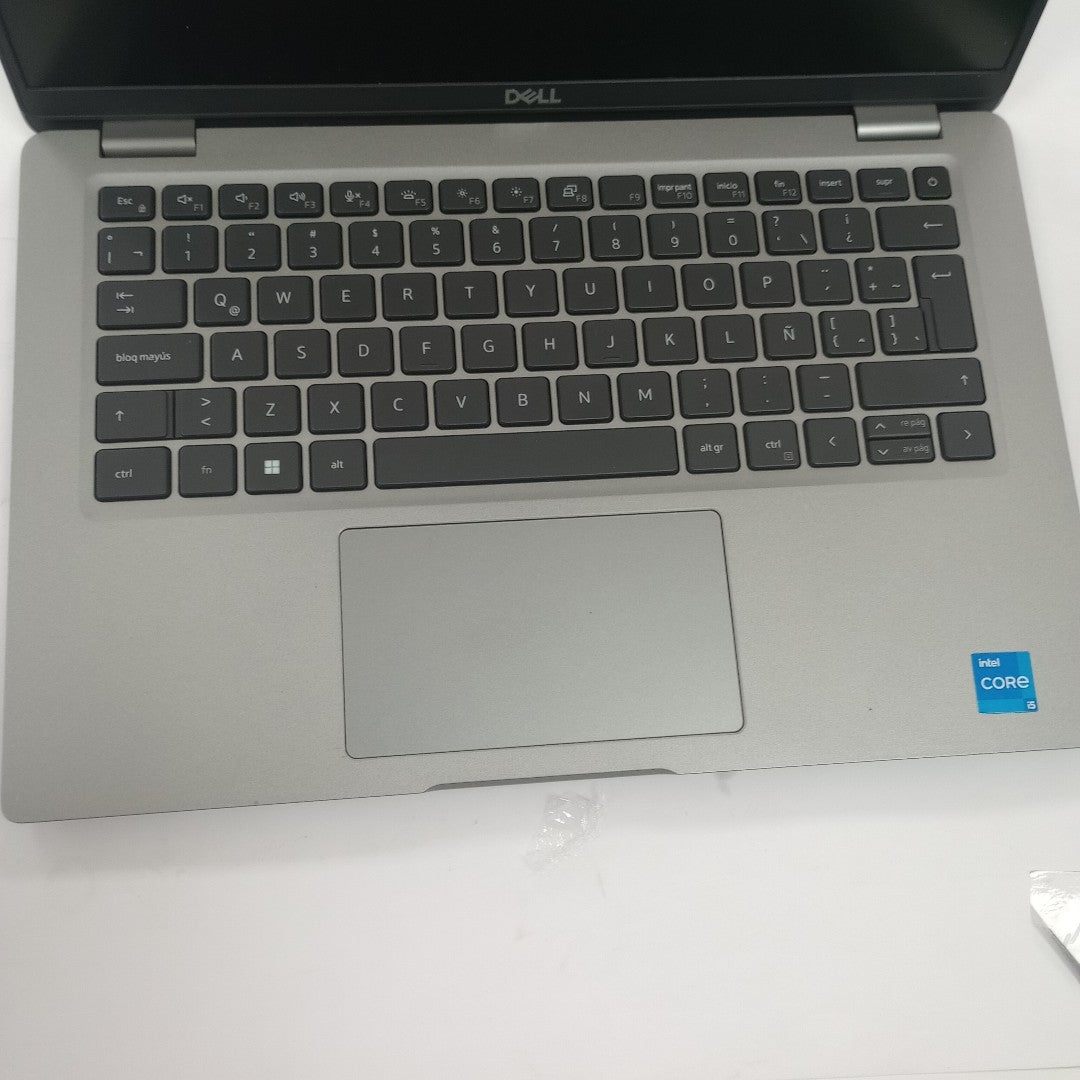 LAPTOP DELL LATITUDE 5430 (2023) 256 GB SSD 16 GB RAM (SEMINUEVO)