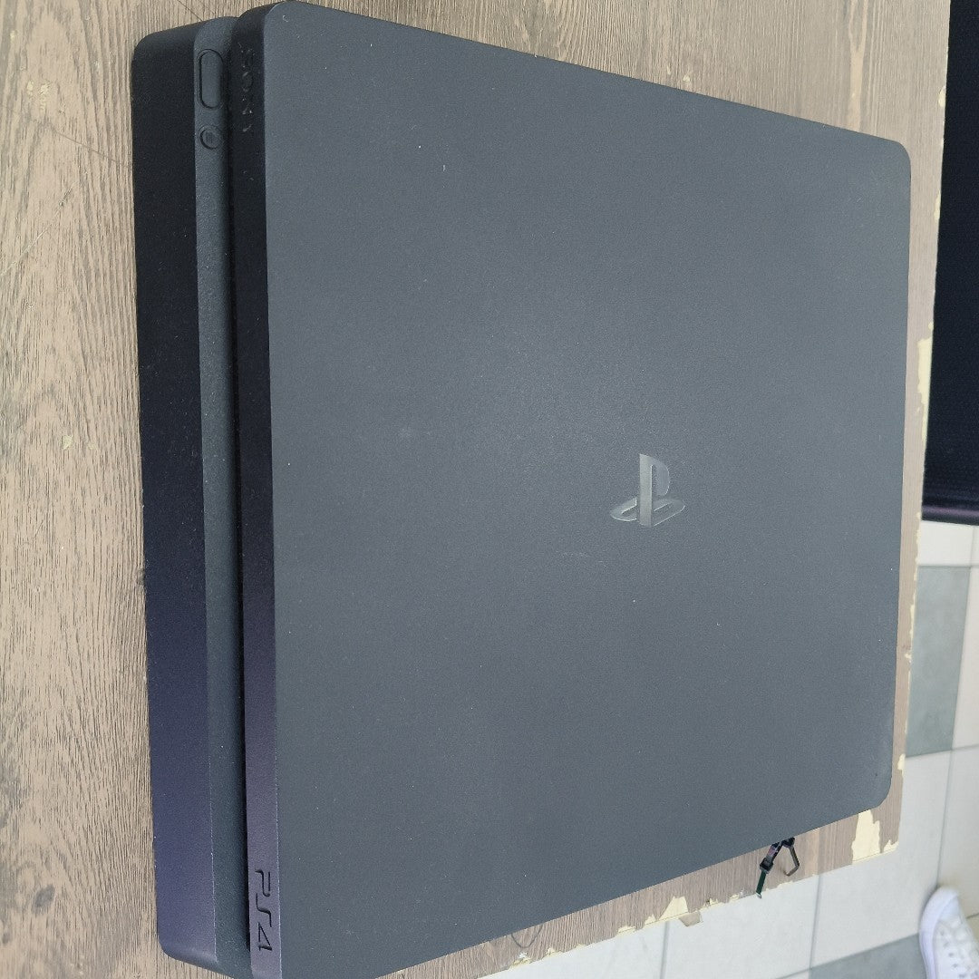 CONSOLA DE VIDEOJUEGO SONY PS4 SLIM 1 TB (SEMINUEVO)