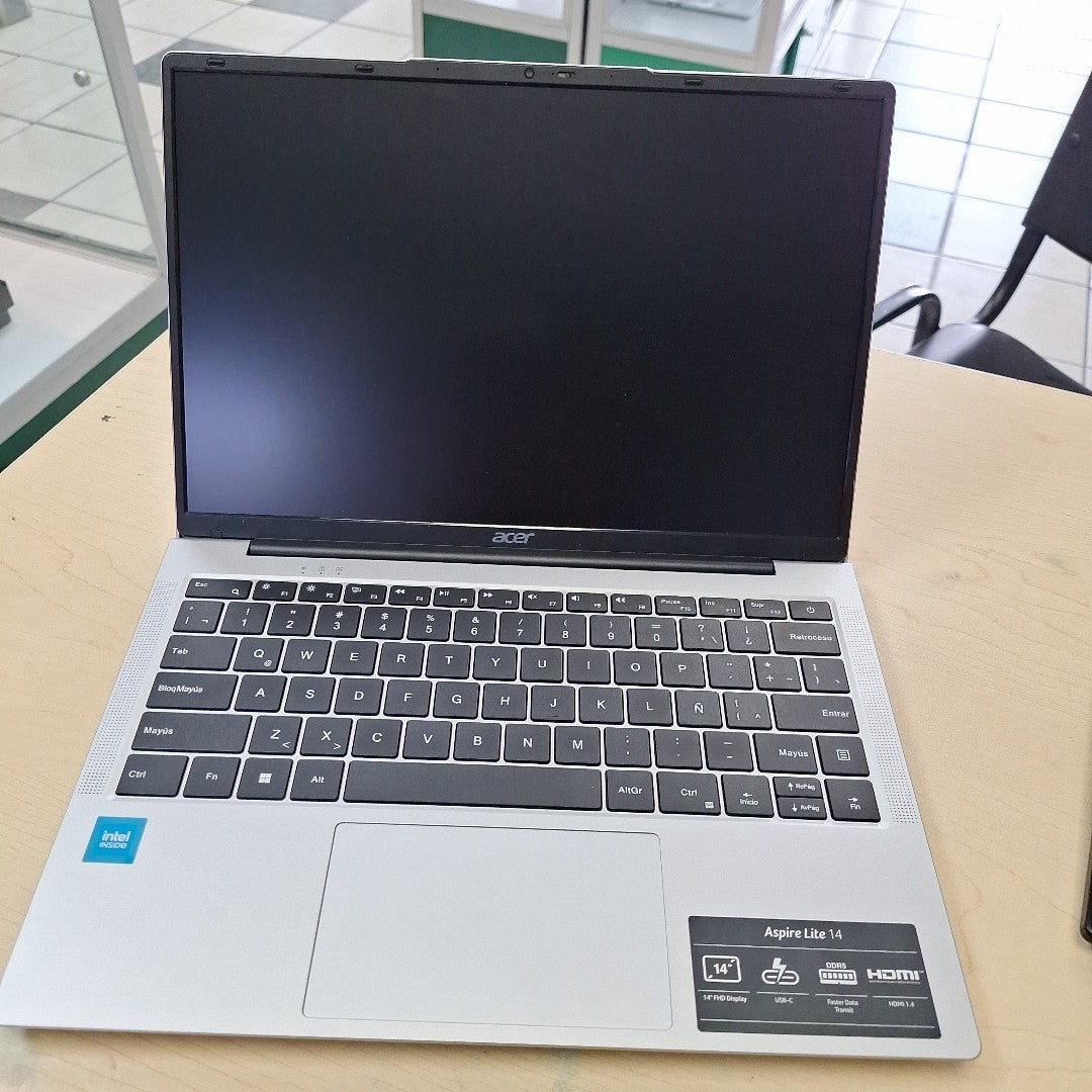 LAPTOP ACER ASPIRE LITE 14 AL14-31P-C0S2 (2024) 256 GB SSD 8 GB RAM (SEMINUEVO)