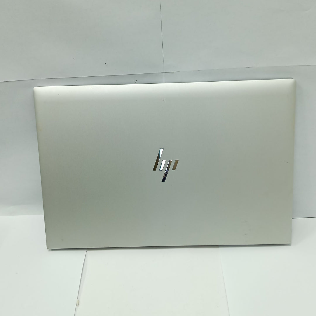 LAPTOP HP ELITEBOOK 840 G8 (2022) 512 GB SSD 16 GB RAM (SEMINUEVO)