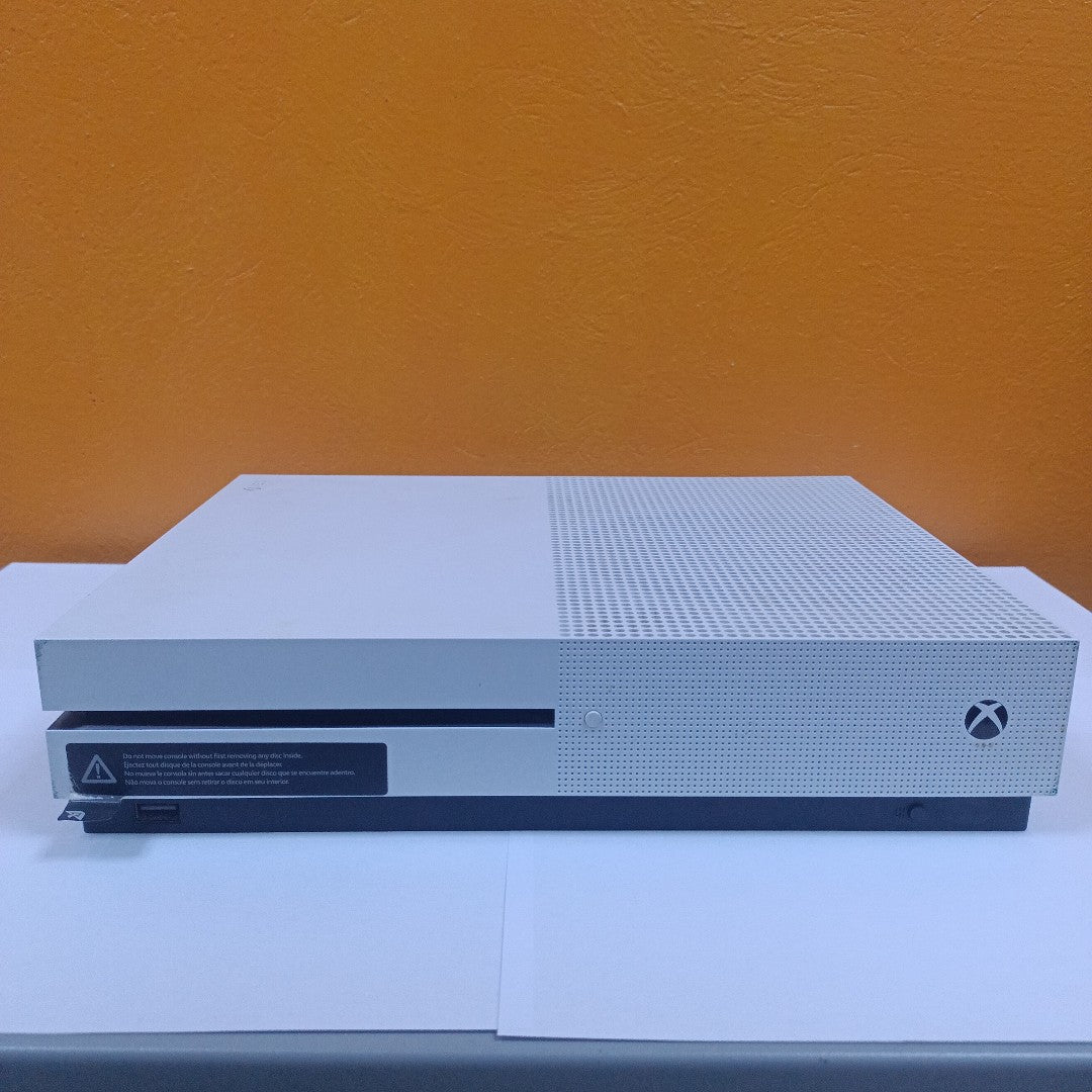 CONSOLA DE VIDEOJUEGO MICROSOFT XBOX ONE S 500 GB  (SEMINUEVO)