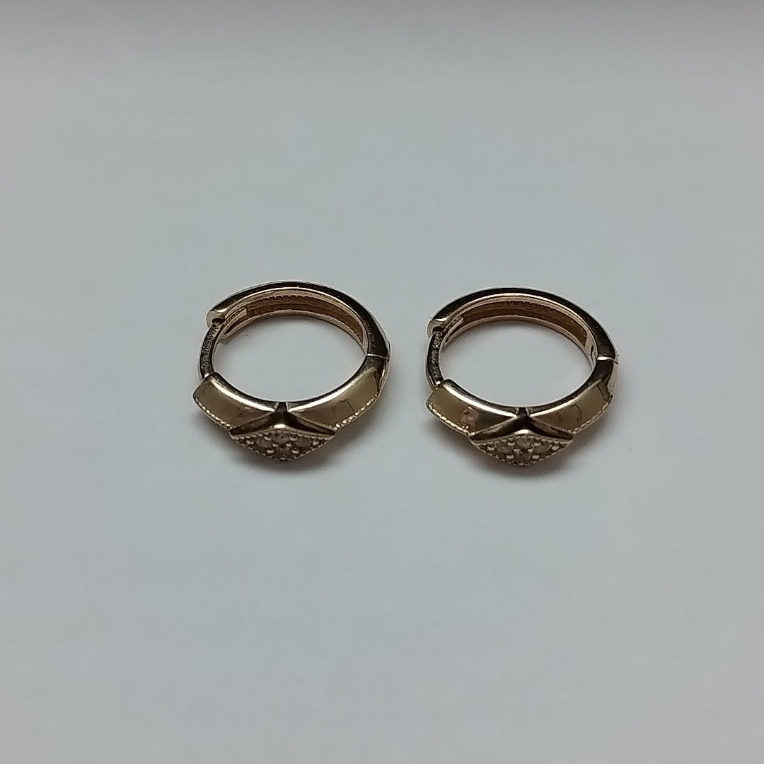 HUGGIES ORO 14K 2.1 (NUEVO)