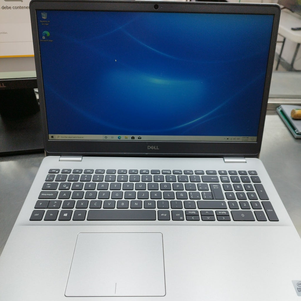 LAPTOP DELL INSPIRON 15 5593 (2020) 1 TB + 256 GB SSD 8 GB RAM (SEMINUEVO)