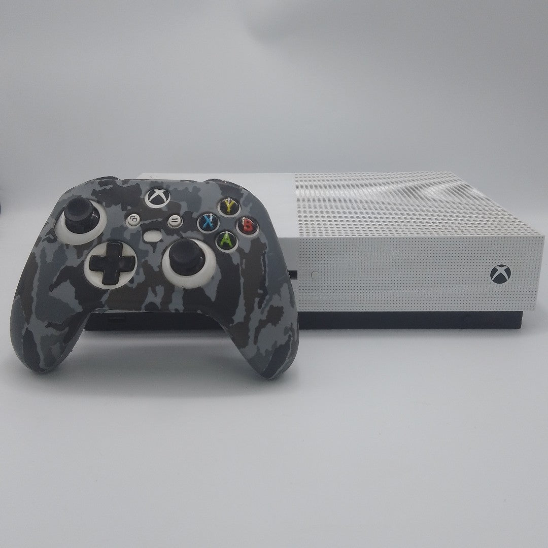 CONSOLA DE VIDEOJUEGO MICROSOFT XBOX ONE 1 TB (SEMINUEVO)