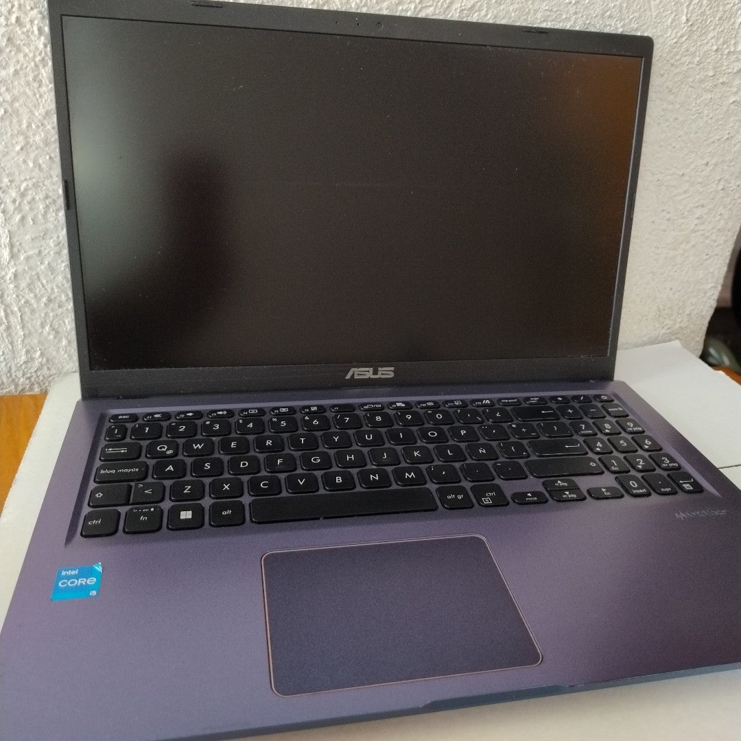 LAPTOP ASUS X515EA-BQ1528W (2022) 256 GB SSD 8 GB RAM (SEMINUEVO)