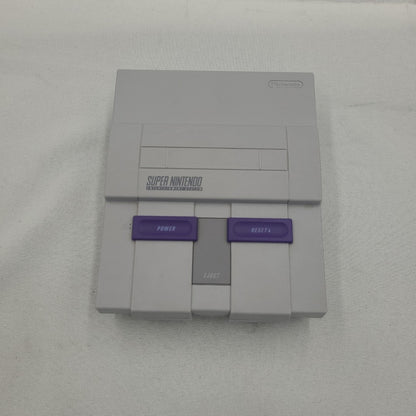 CONSOLA DE VIDEOJUEGO NINTENDO SUPER NES CLASSIC MINI 21 JUEGOS PRECARGADOS (SEMINUEVO)