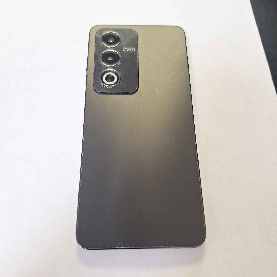 CELULAR OPPO  A80 5G CPH2639 (2024) 256 GB 8 GB RAM (SEMINUEVO)