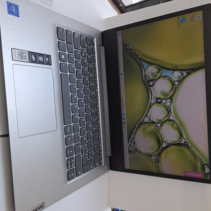 LAPTOP LENOVO IDEAPAD 3 14IGL05 (2022) 1 TB 8 GB RAM (SEMINUEVO)