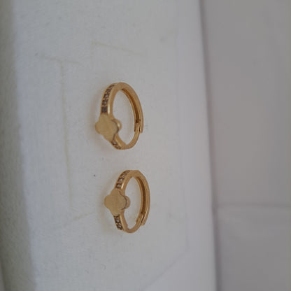 HUGGIES ORO 14K 2.2 (NUEVO)