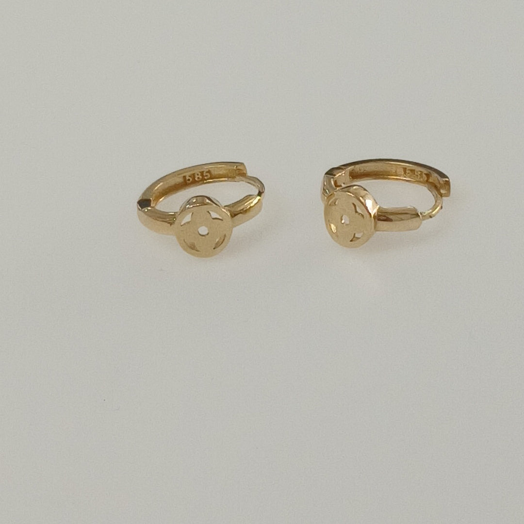 HUGGIES ORO 14K 2.1 (NUEVO)