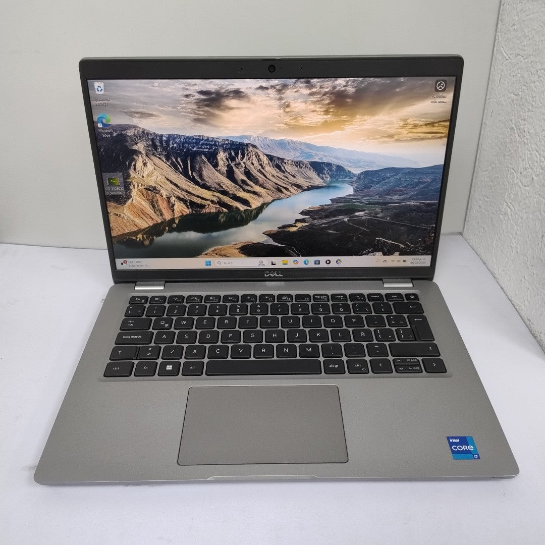 LAPTOP DELL LATITUDE 5430 (2022) 512 GB SSD 16 GB RAM (SEMINUEVO)