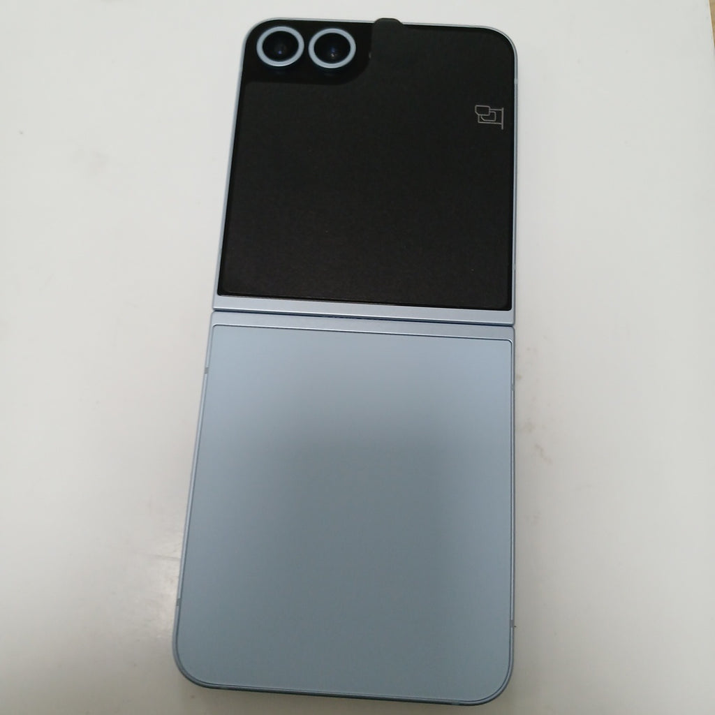 CELULAR SAMSUNG GALAXY Z FLIP6 SM-F741B (2024) 256 GB 12 GB RAM (SEMINUEVO)