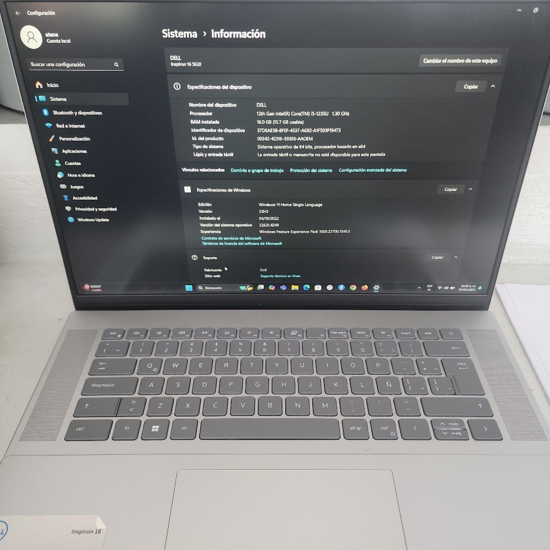 LAPTOP DELL INSPIRON 16 5620 (2022) 512 GB SSD 16 GB RAM (SEMINUEVO)