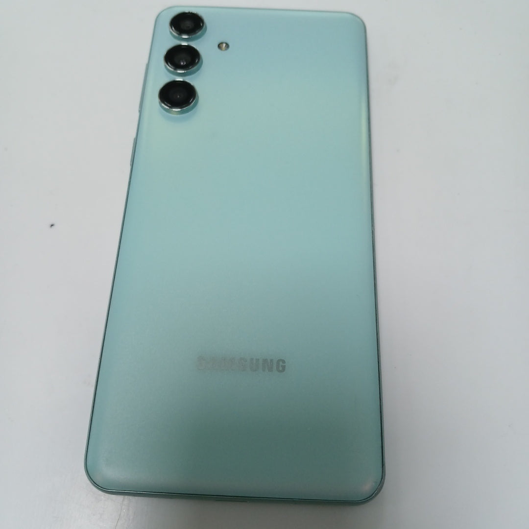 CELULAR SAMSUNG GALAXY M55 SM-M556B (2024) 128 GB 8 GB RAM (SEMINUEVO)