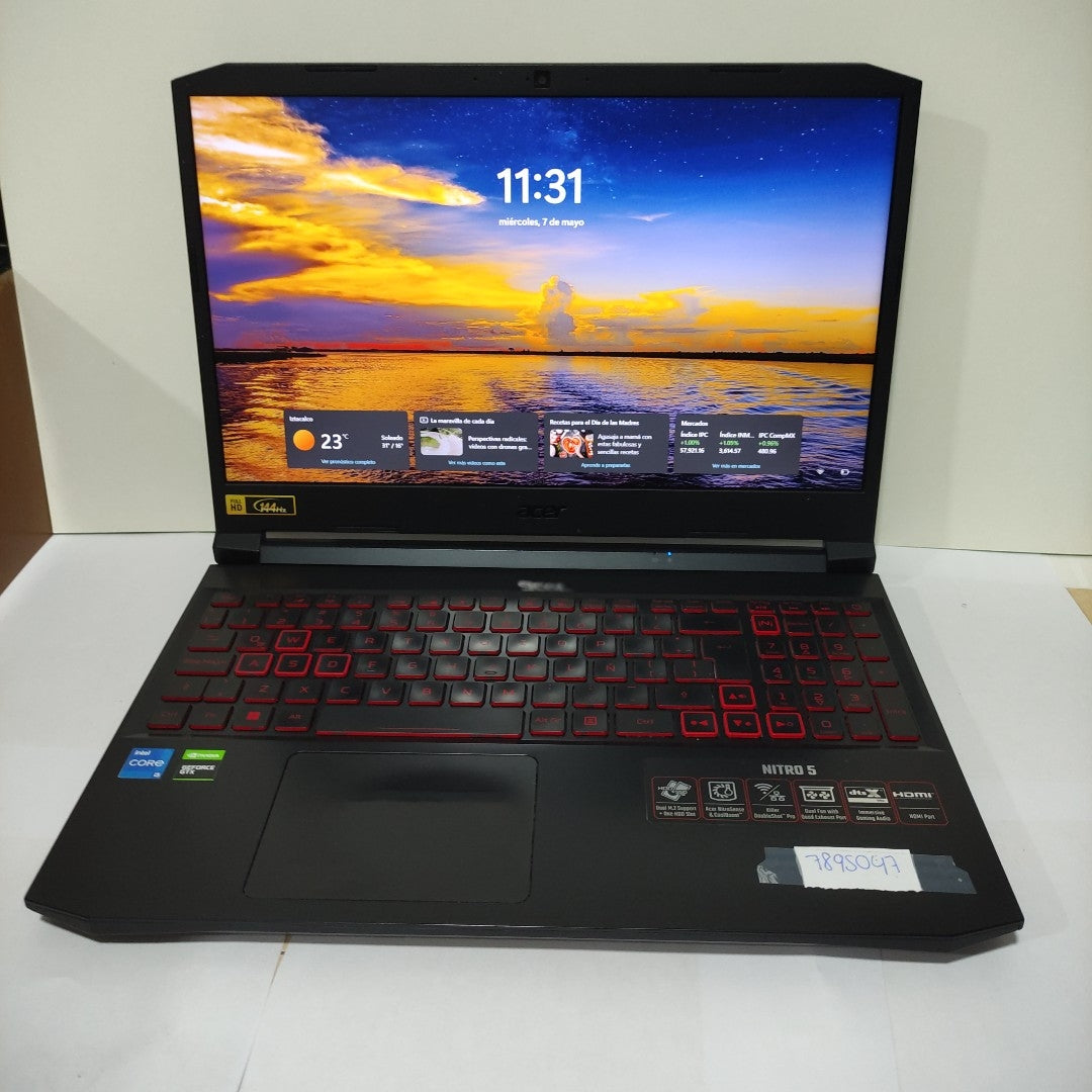 LAPTOP ACER NITRO 5 AN515-57-512P (2022) 512 GB SSD 8 GB RAM (SEMINUEVO)