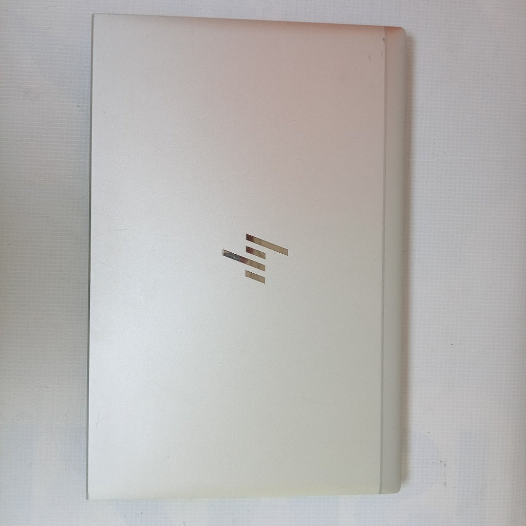 LAPTOP HP ELITEBOOK 840 G7 (2022) 256 GB SSD 8 GB RAM (SEMINUEVO)