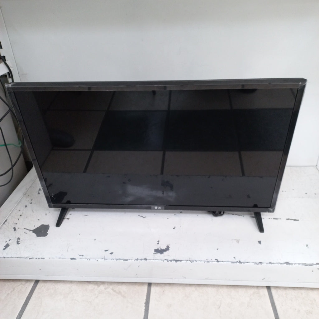 PANTALLA LG 32LM570BPUA (2021) 32" LED HD (SEMINUEVO)