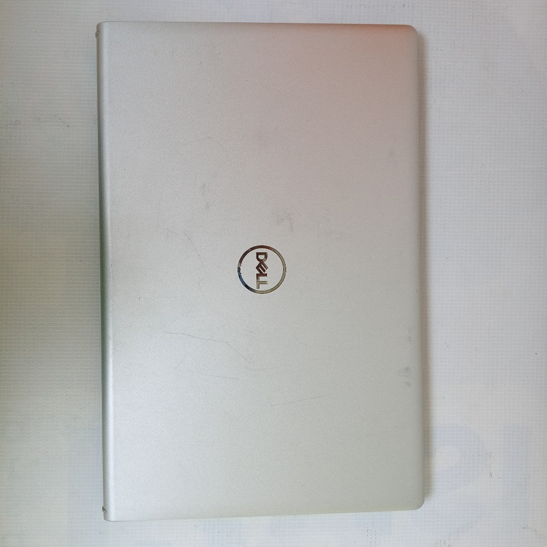 LAPTOP DELL INSPIRON 15 3520 (2024) 512 GB SSD 16 GB RAM (SEMINUEVO)