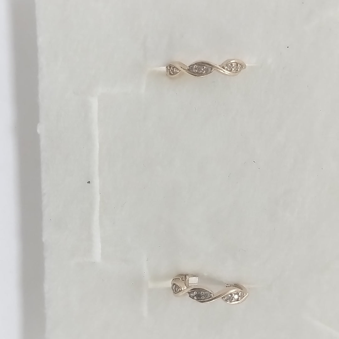 HUGGIES ORO 14K 1.8 (NUEVO)