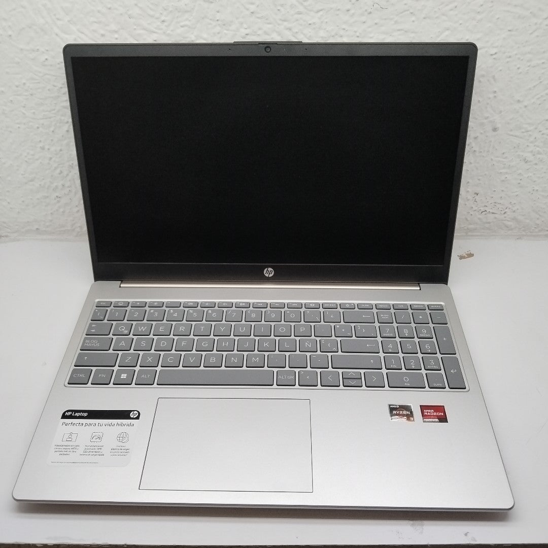 LAPTOP HP 15-FC0000LA(2024) 512 GB SSD 8 GB RAM (SEMINUEVO)