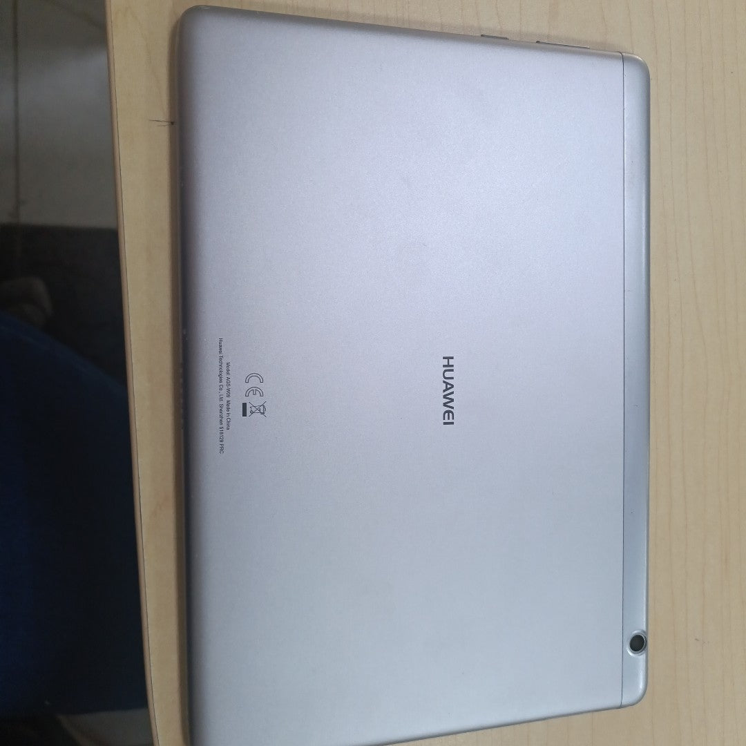 TABLETA HUAWEI MEDIAPAD T3 10 AGS-W09 32 GB 3 GB RAM (SEMINUEVO)